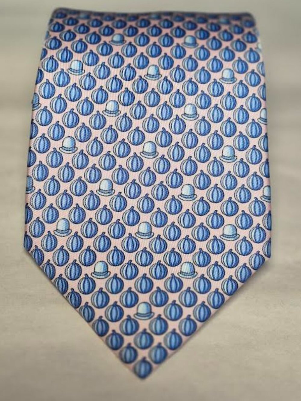 Hermes Pink Silk Tie with Blue Pattern